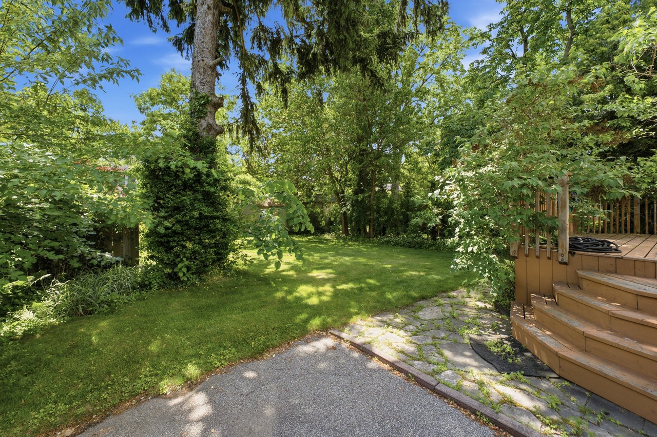 64 Eaglewood Blvd