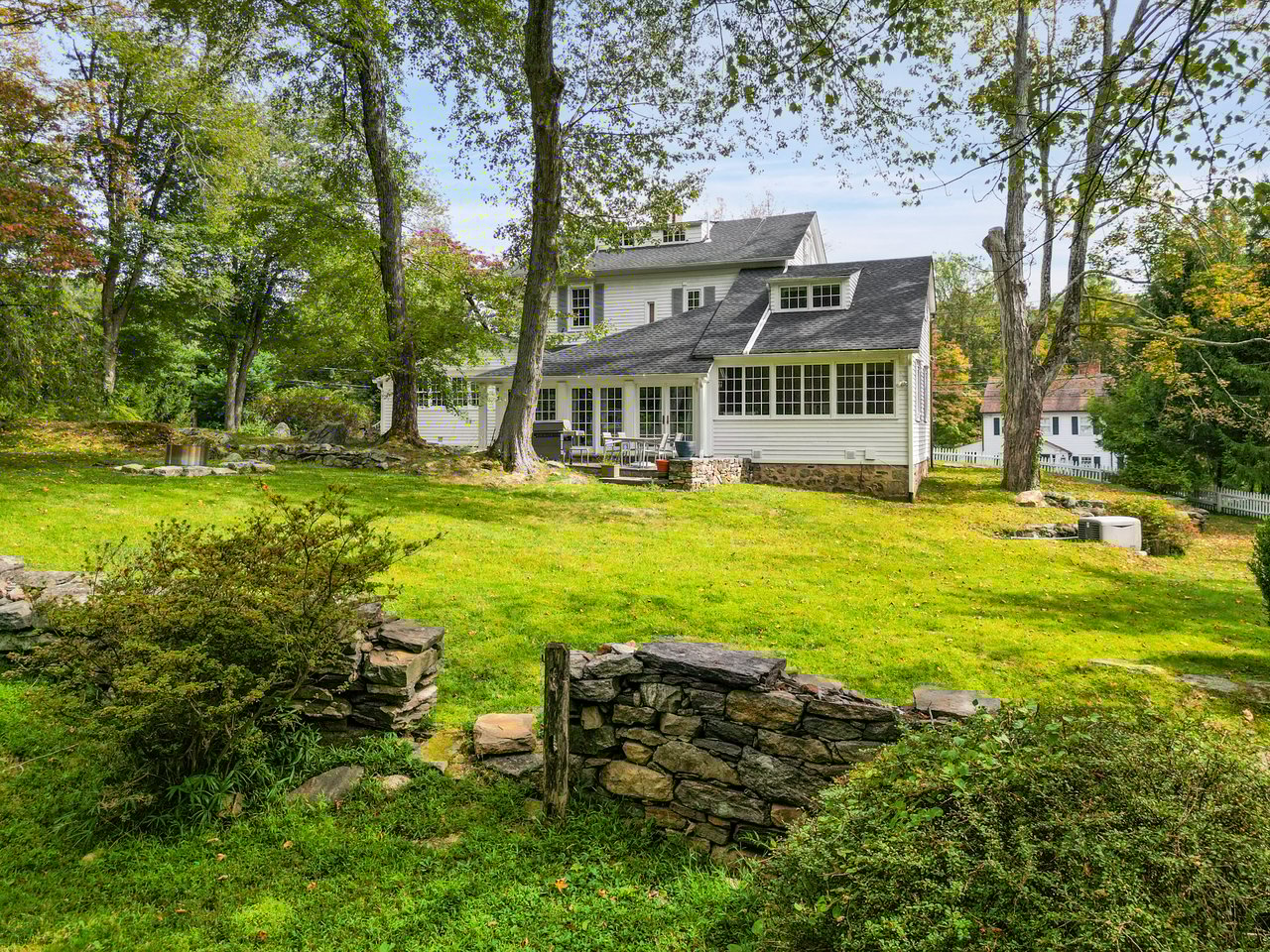 18 Salem Road
