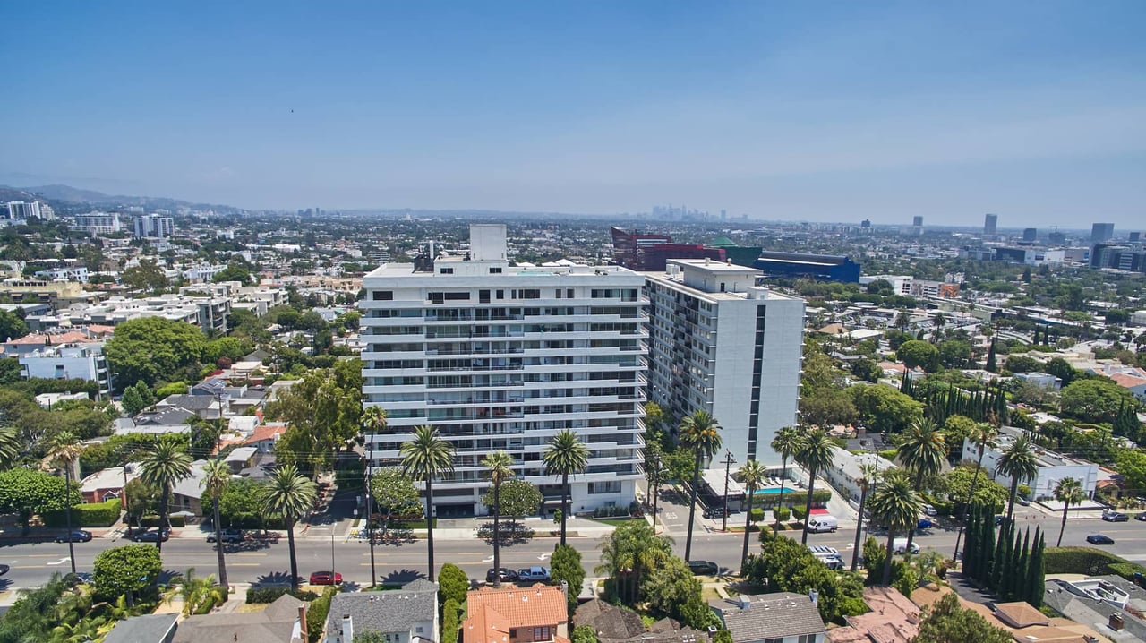  838 North Doheny Dr #903