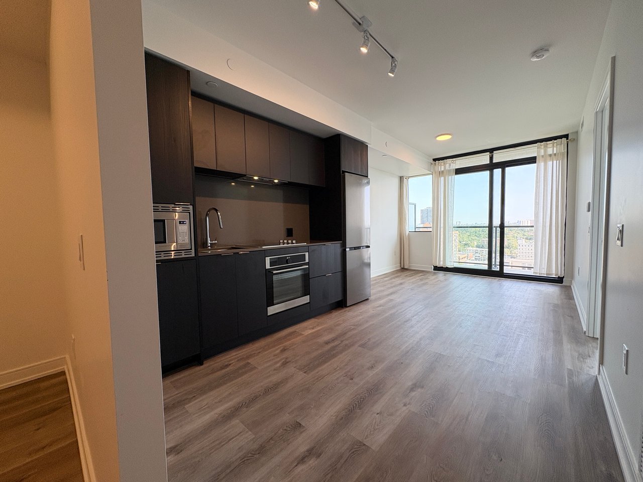 3009 Novar Road 1420