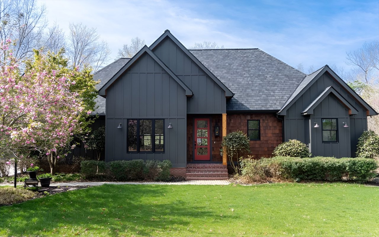 House Envy: Modern Architecture and Backyard Amenities Elevate This Blue Ridge Home