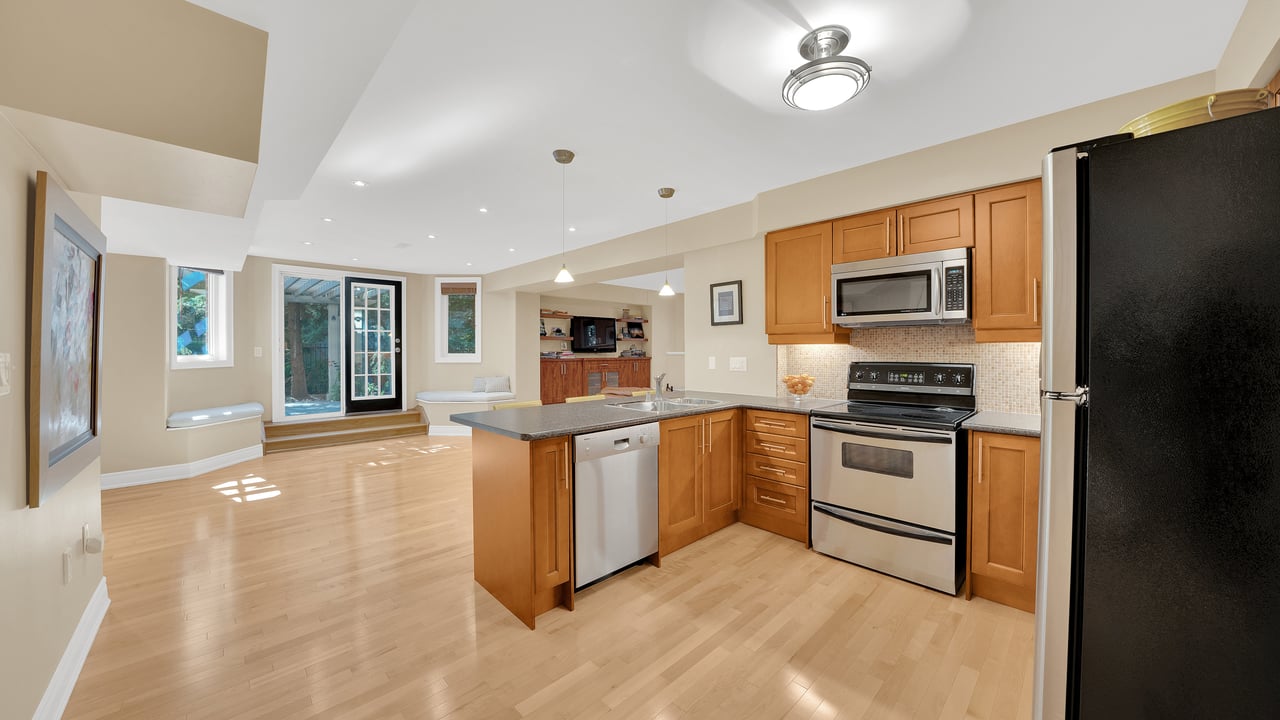 19 Stockdale Cres, Richmond Hill Ontario