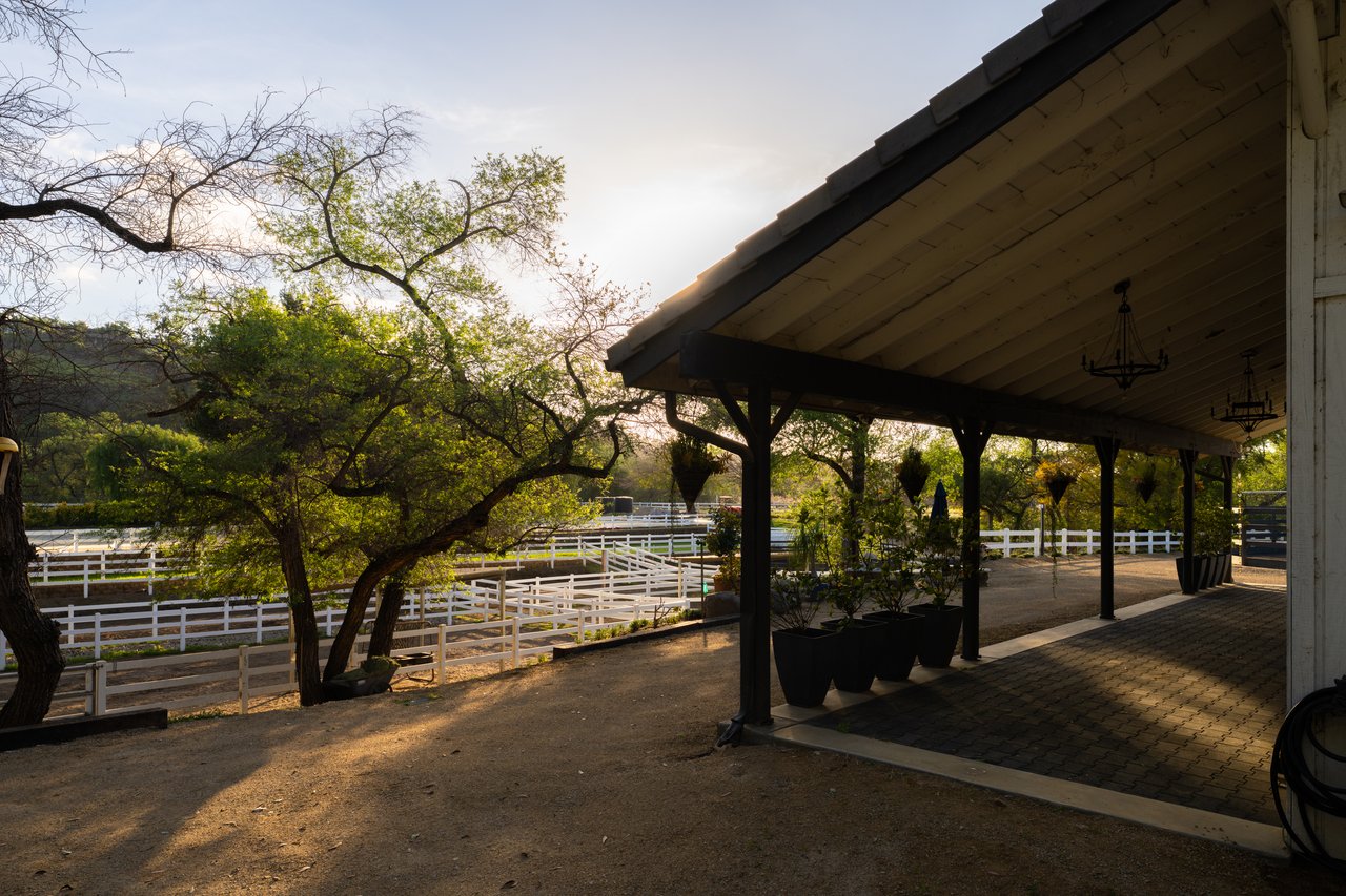 7017 Via Mariposa Sur