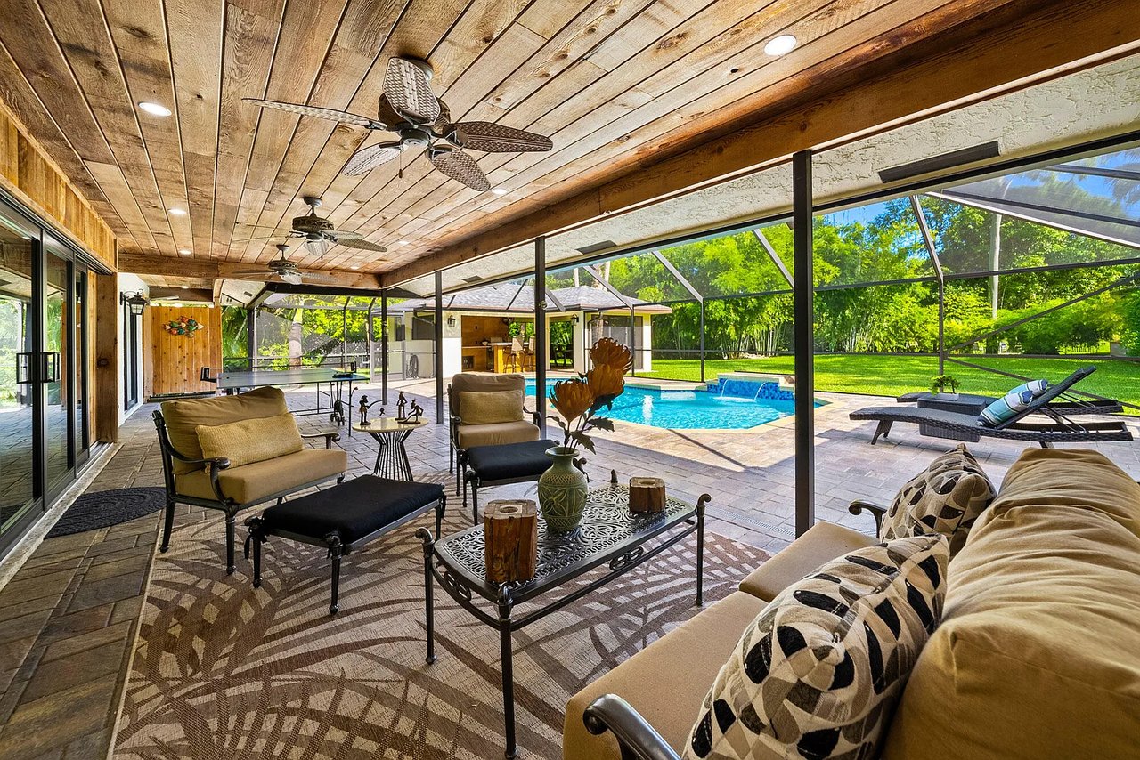 12466 Quercus Ln
