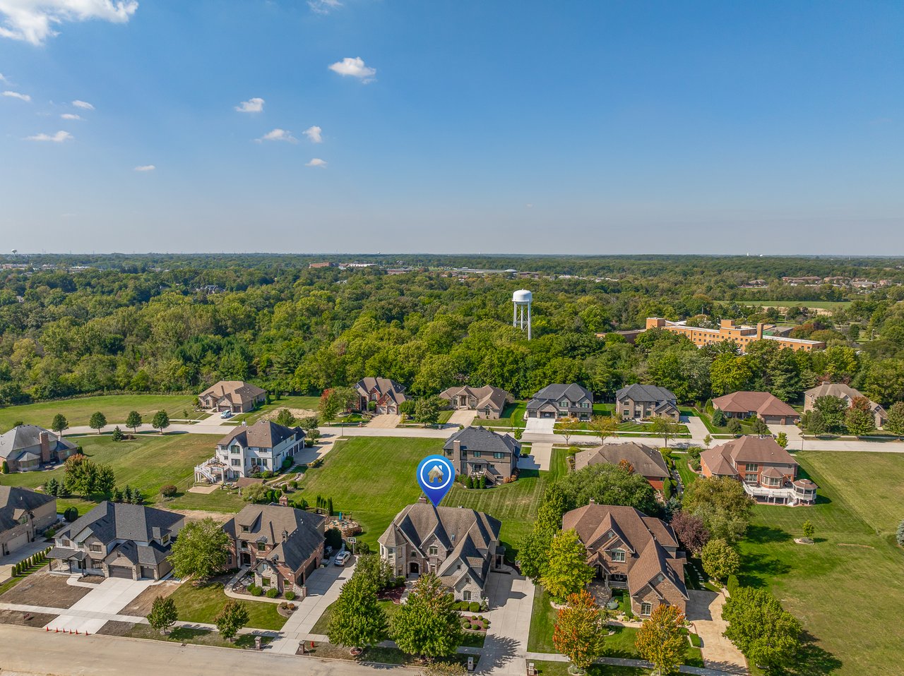 8964 Port Washington Dr, Frankfort