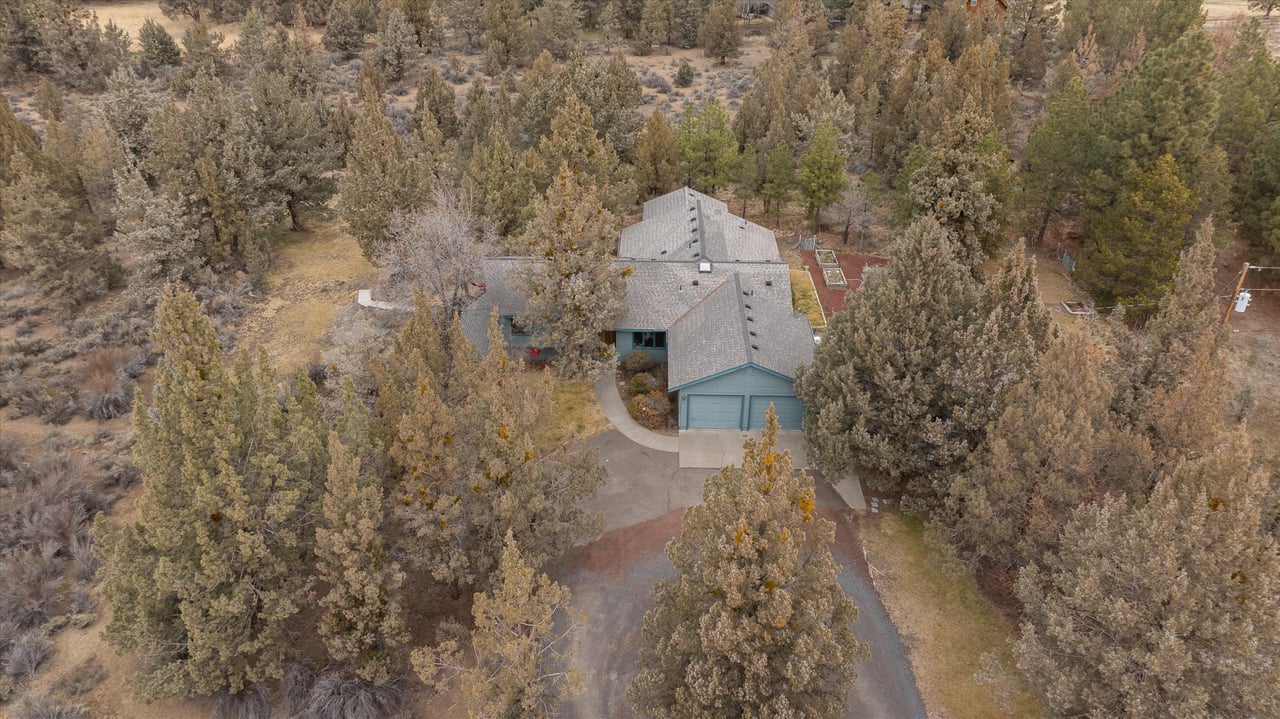 63545 Deschutes Market