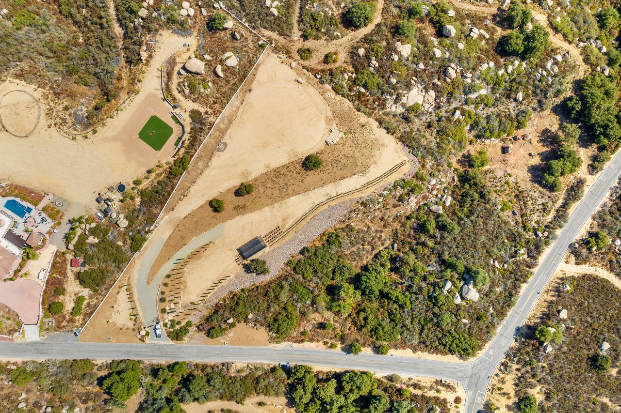 42302 Hacienda Dr.