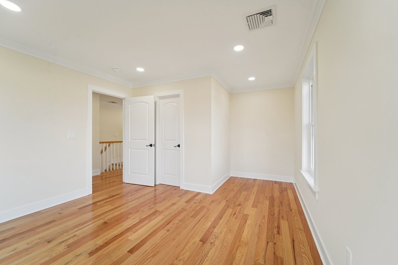 219 Mile Square Road