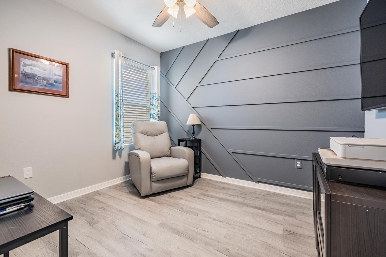 Turnkey Oasis in Epperson Lagoon
