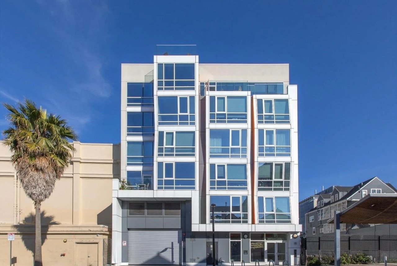 Vida Condos
