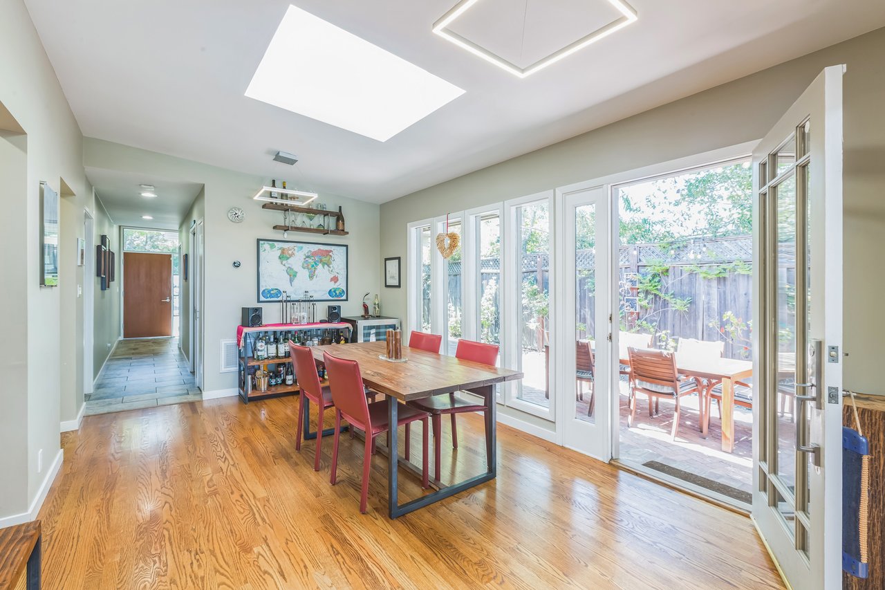 777 Bayview Way