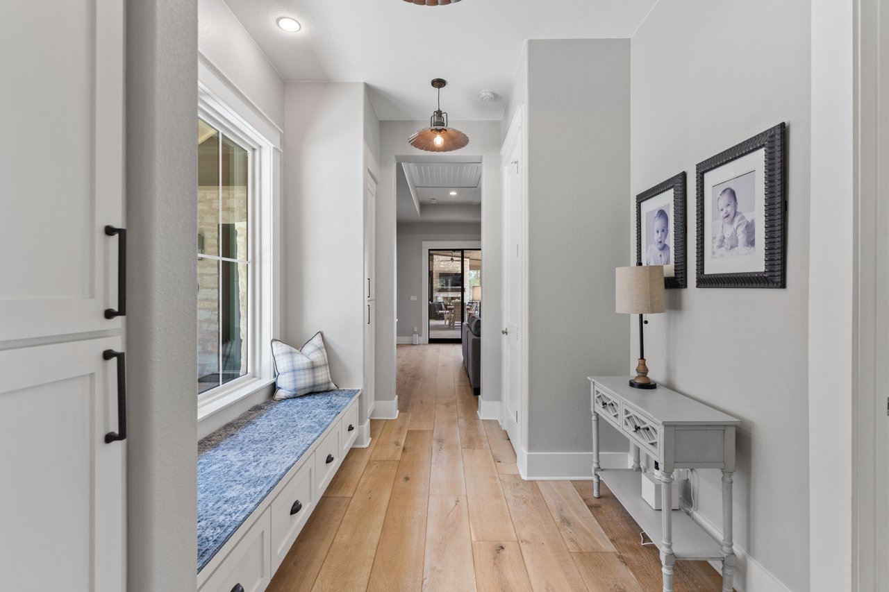 1457 Avenida High View