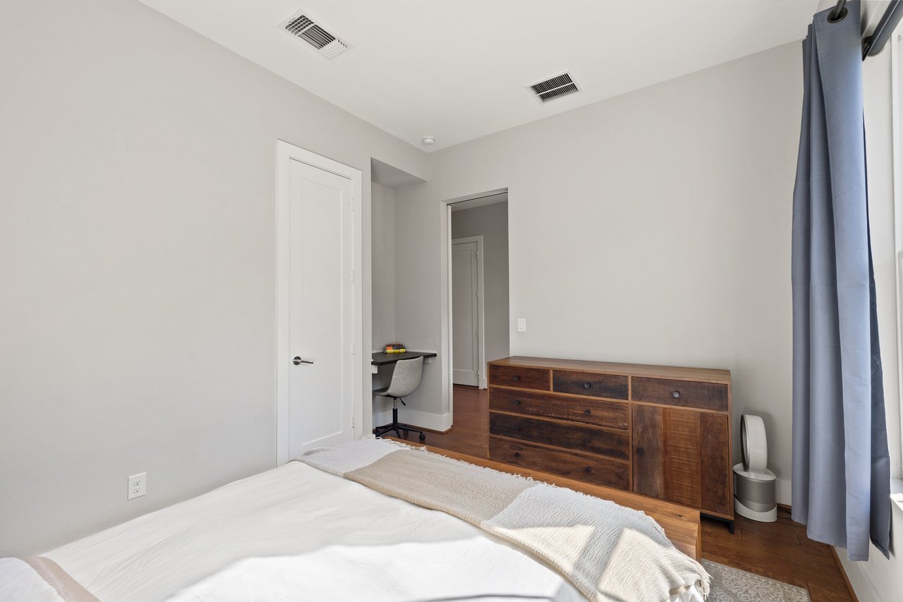 16208 Sydney Carol Ln