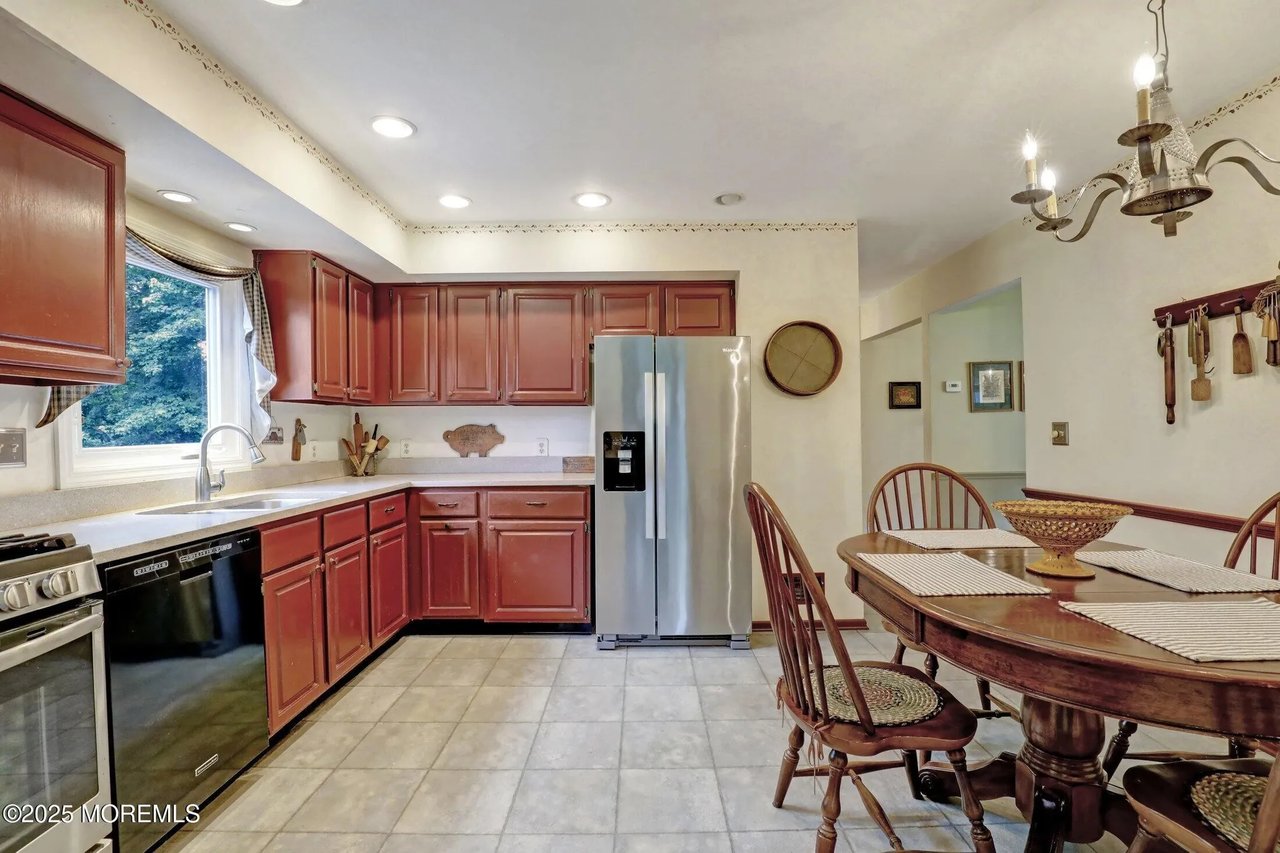 3245 Rambling Hill Court
