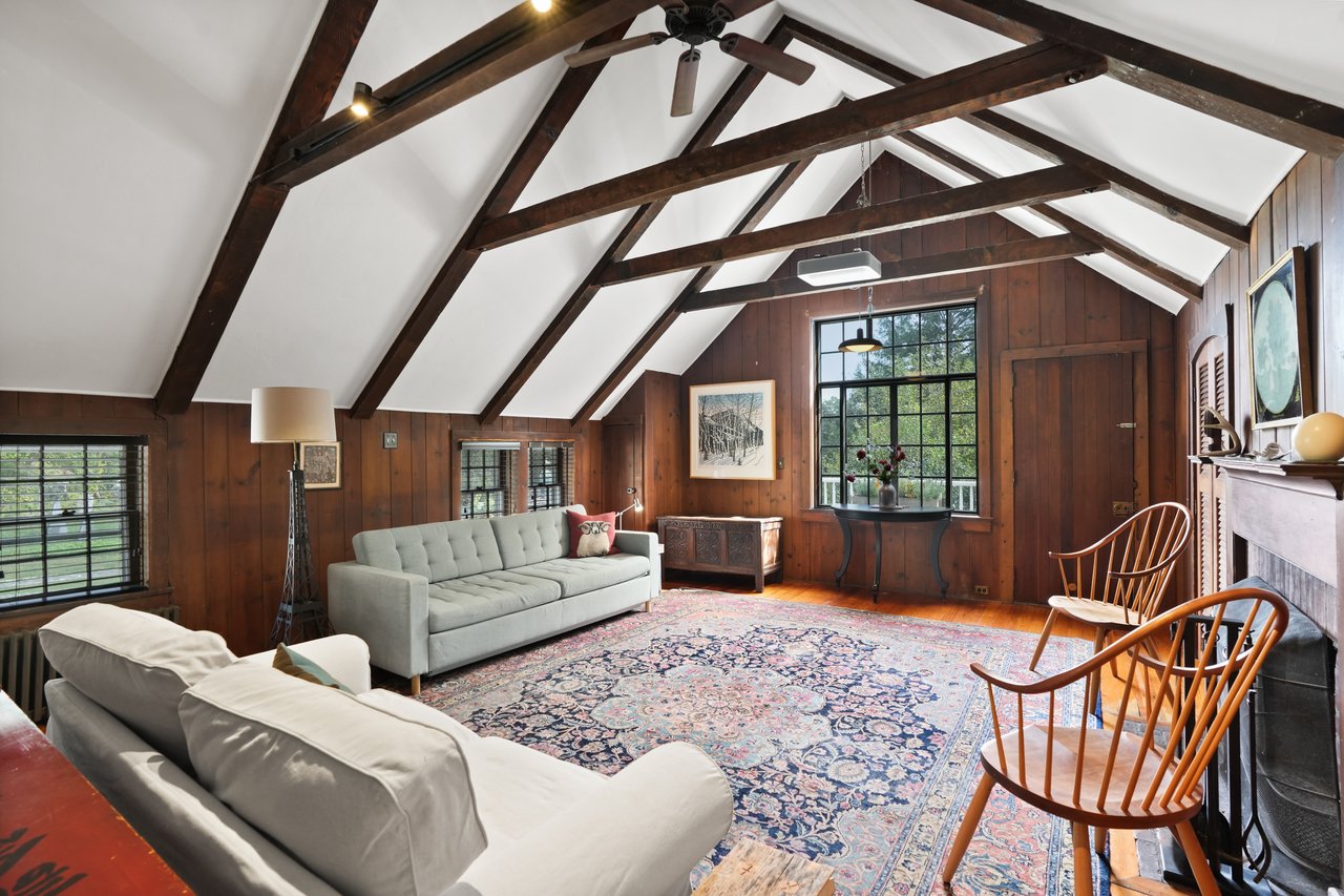 333 Hook Road