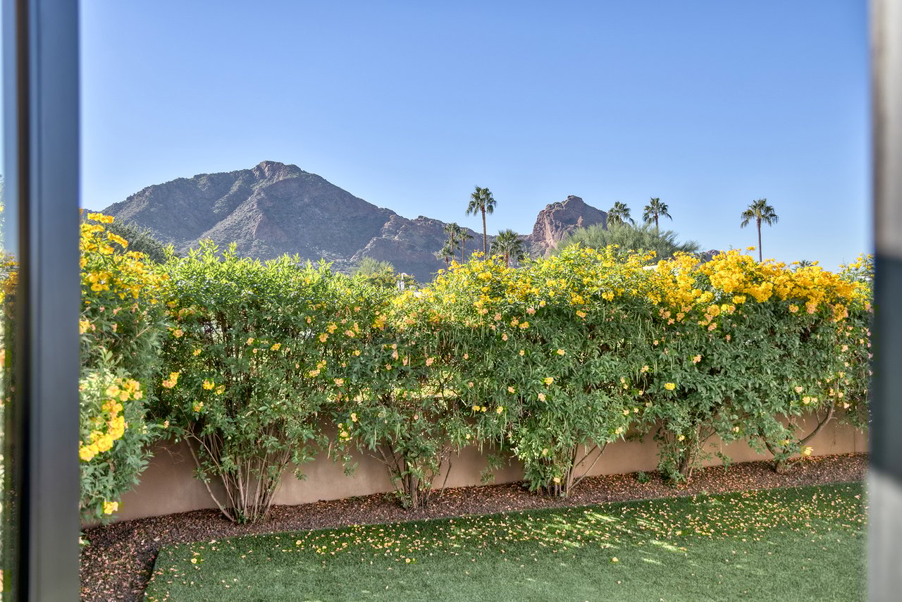 5434 E Lincoln Drive 50