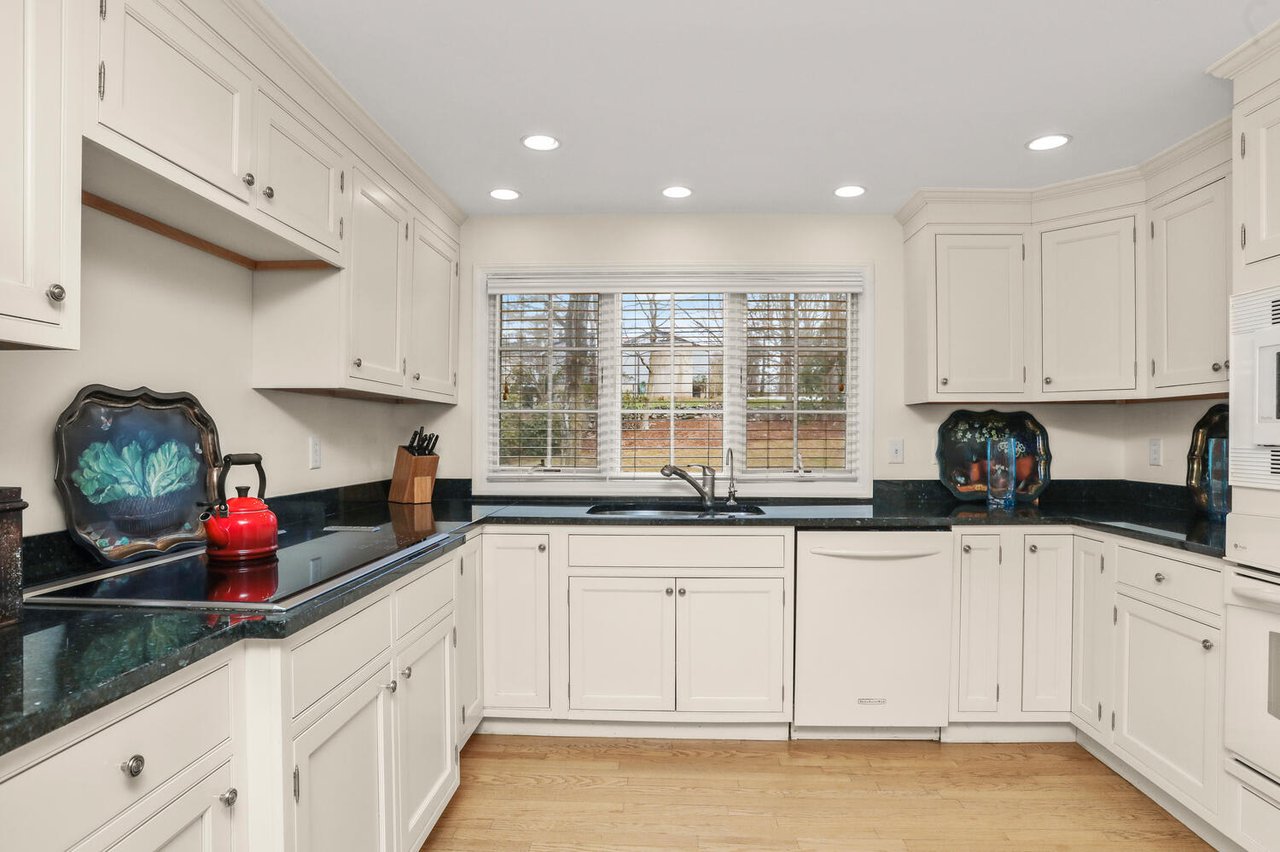 137 Long Lots Road