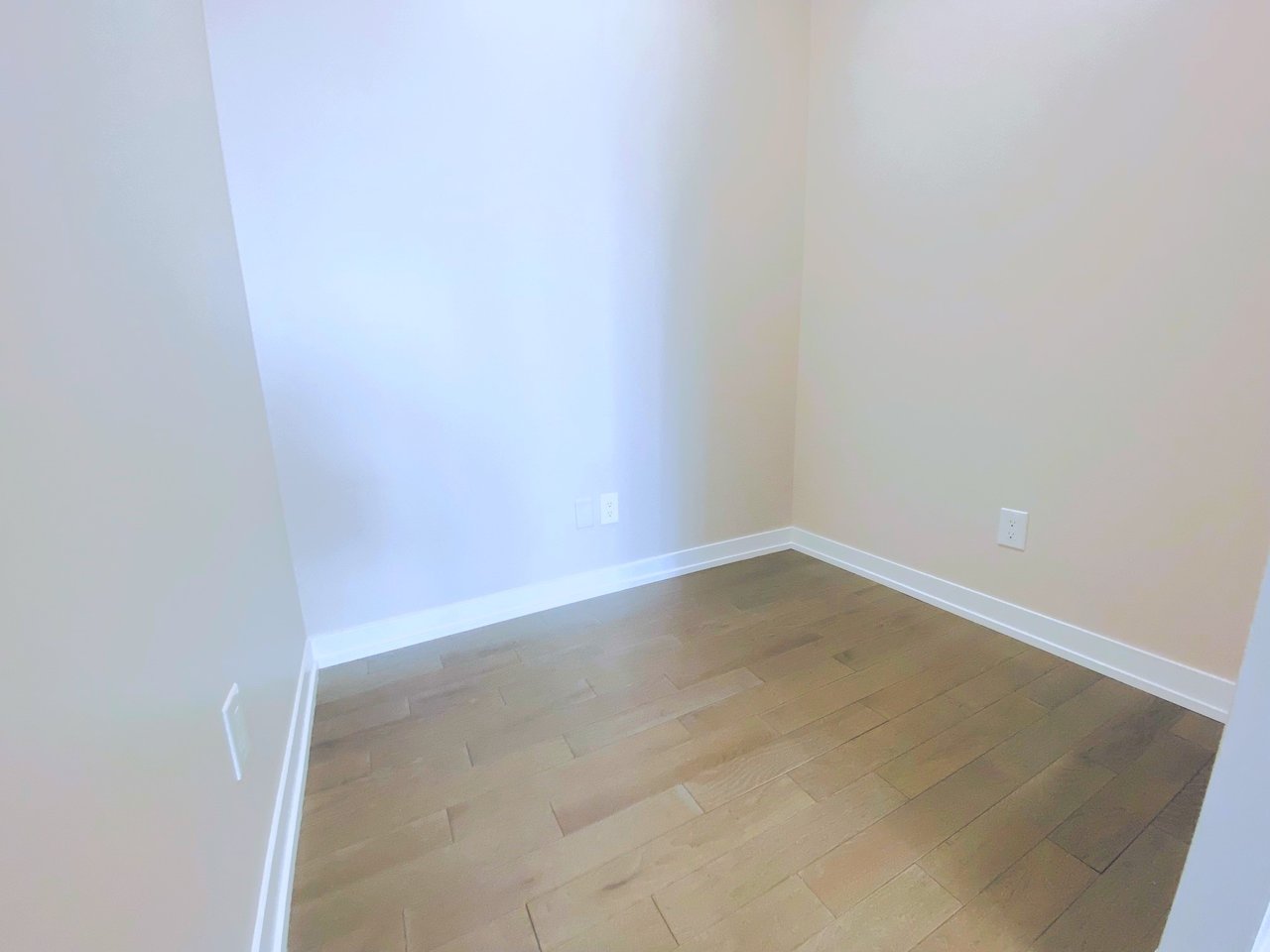 8 Fieldway Rd Unit: 401