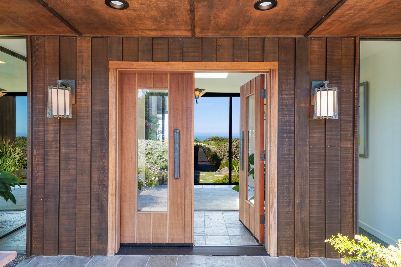 Sea Arches - 7000 S Hwy 1