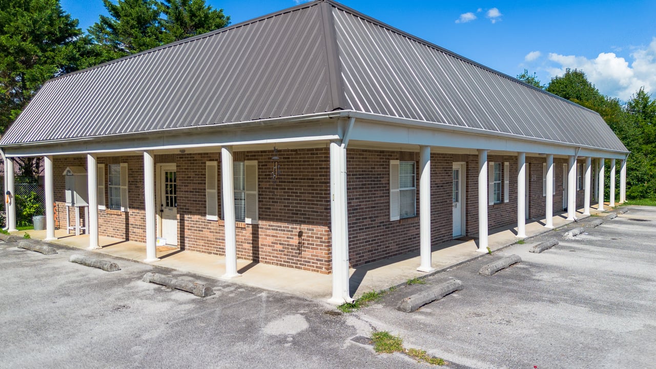 1267 Carding Machine Rd. Loudon, TN 