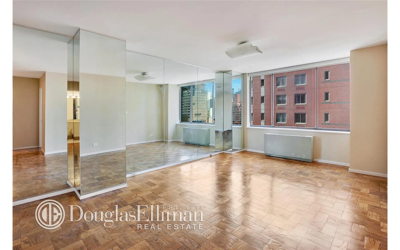 311 East 38th Street Unit: 9A
