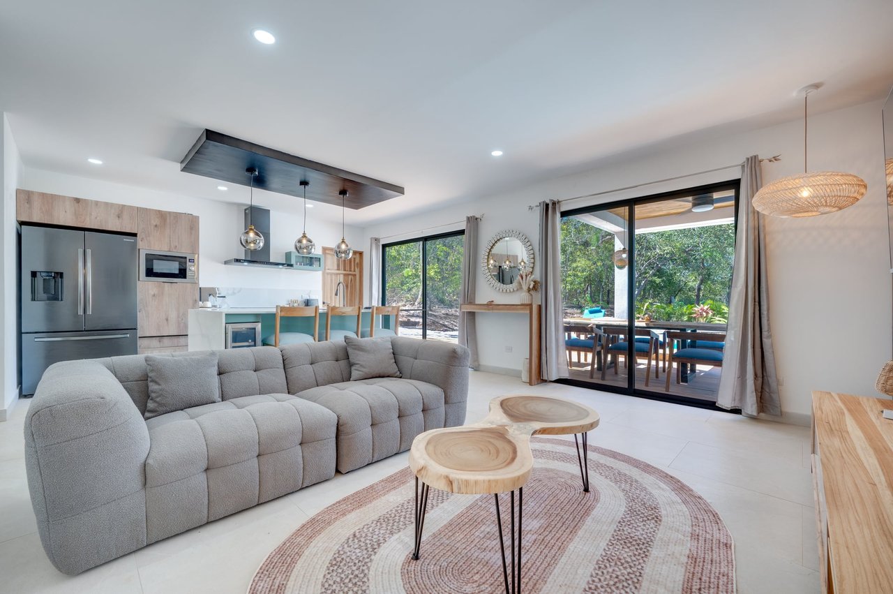 Tropical Lodge | Income-Producing Residential & Commercial Property Near Playa Grande