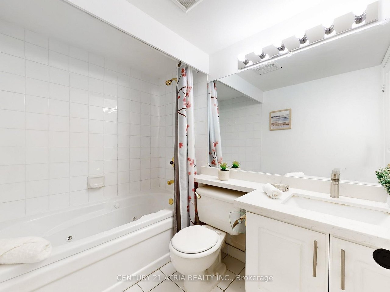 WILLOWDALE PENTHOUSE