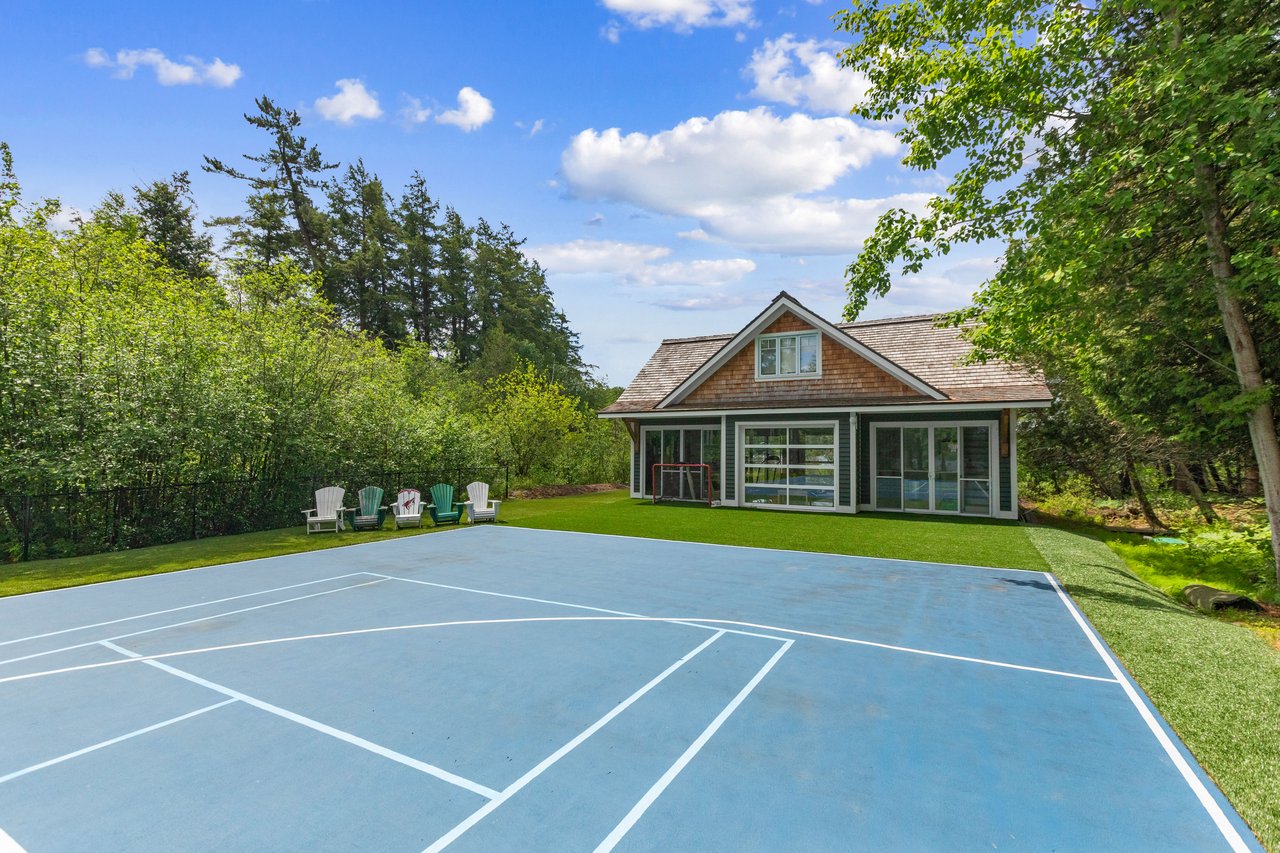 Rosseau Road 1