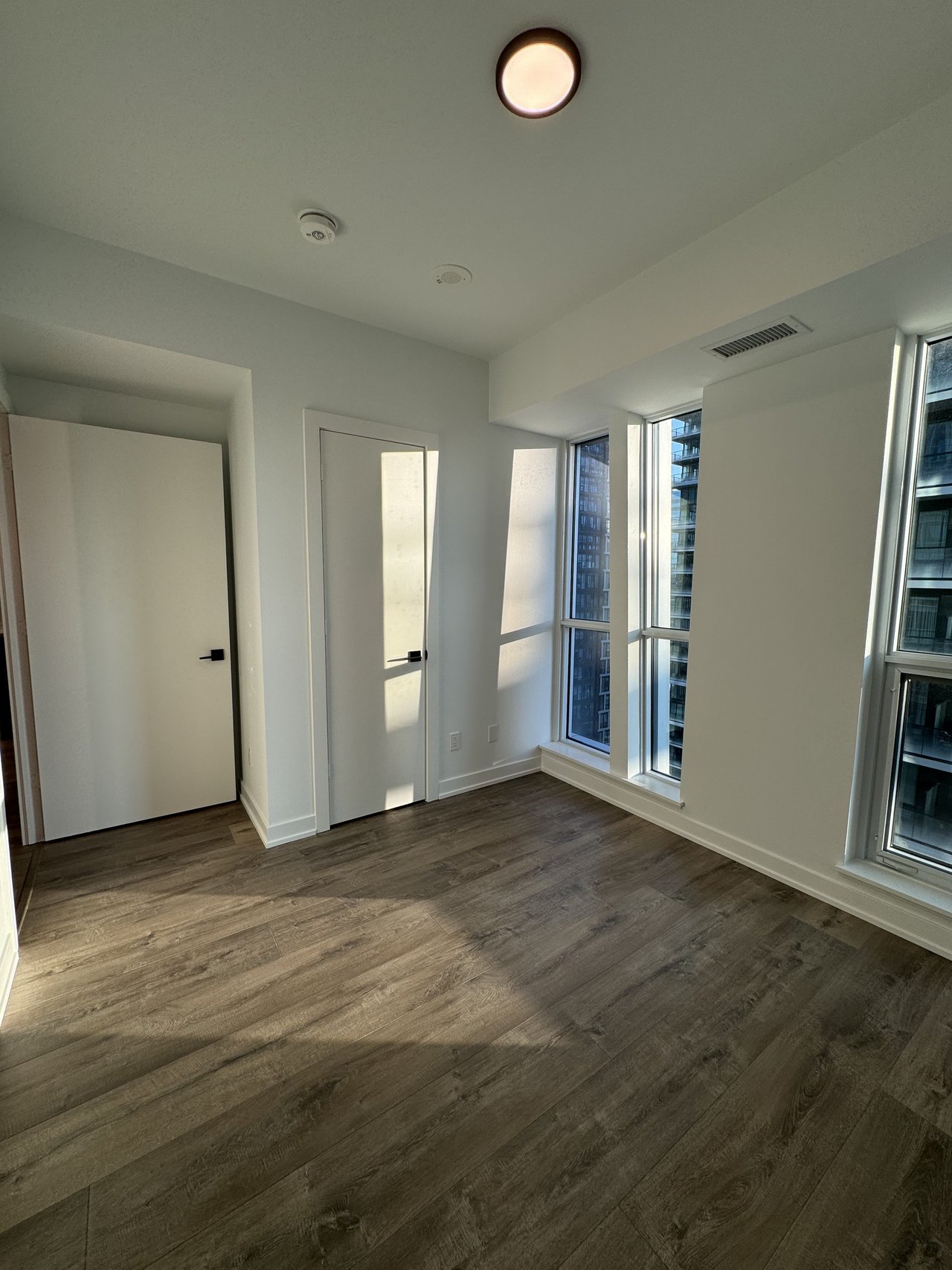 327 King Street W 3204, Toronto, ON