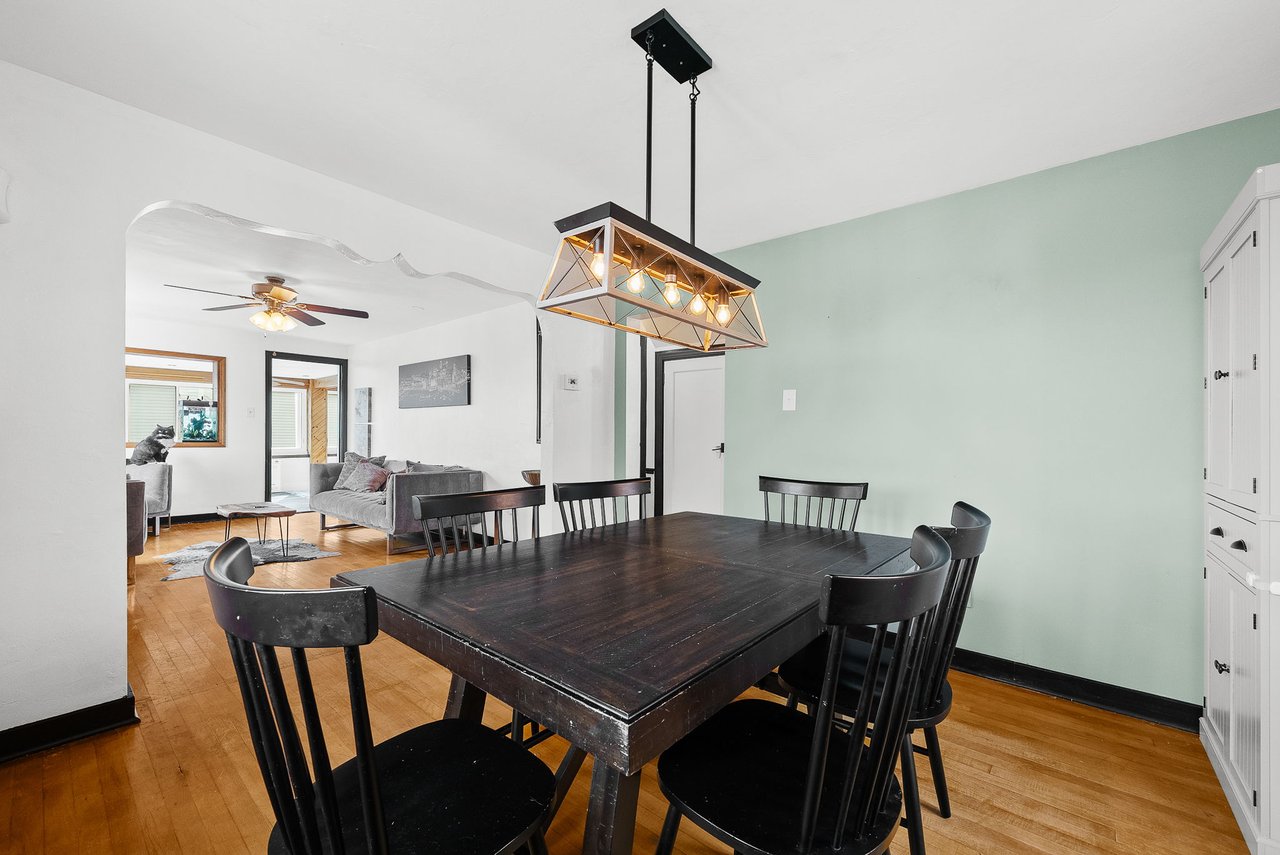 615 Lincoln Ave, Carnegie PA 15106