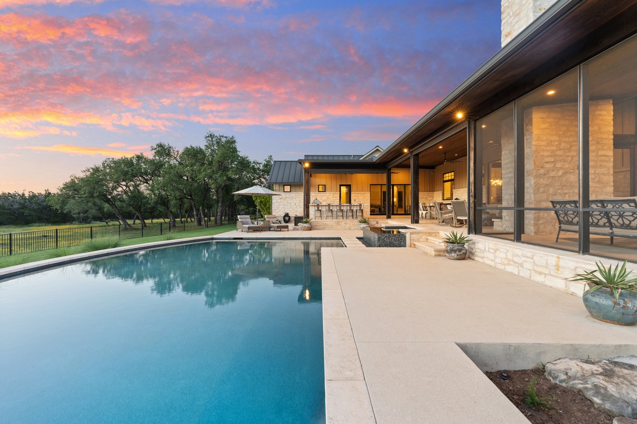 1457 Avenida High View
