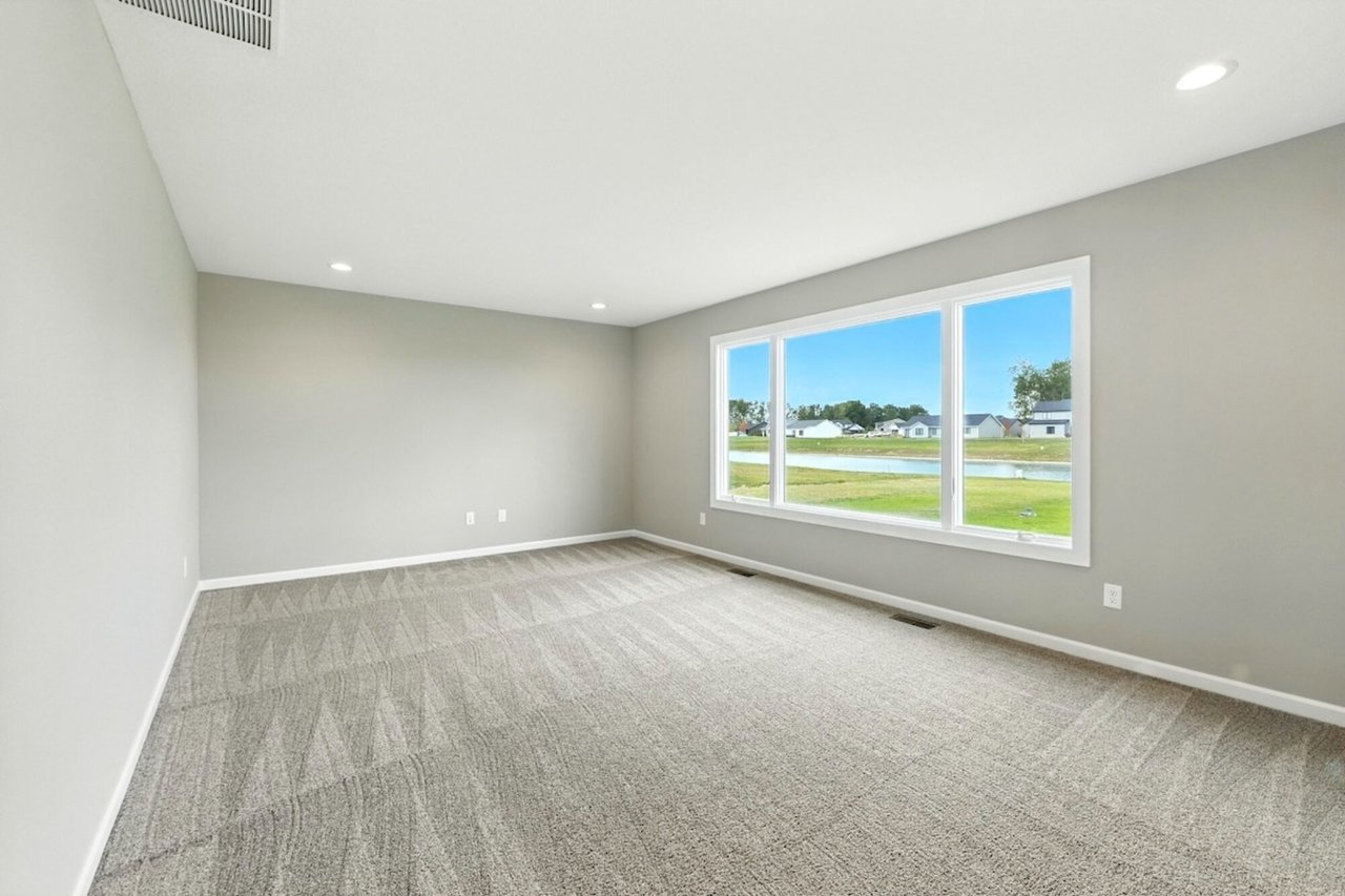 885 Zenos Blvd