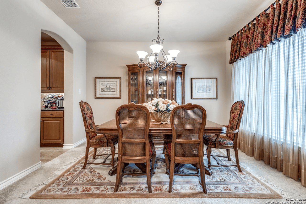 23322 Woodlawn Ridge