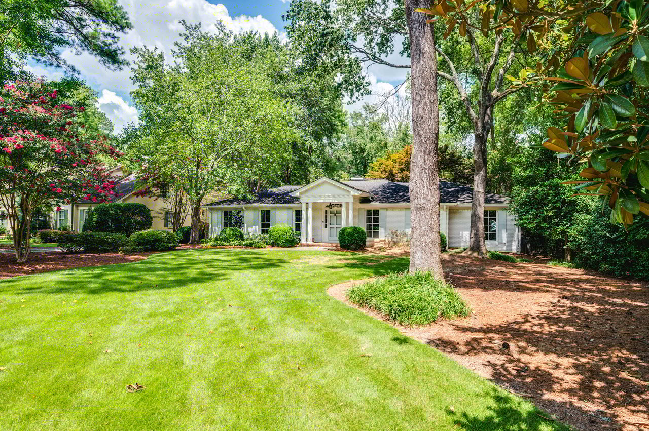 311 Broadland Rd NW