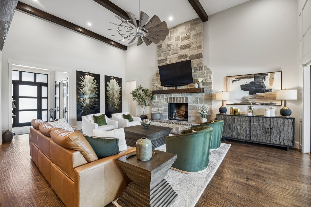 317 Knights Trail