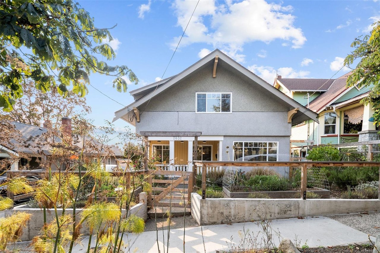 2632 Fernwood Rd