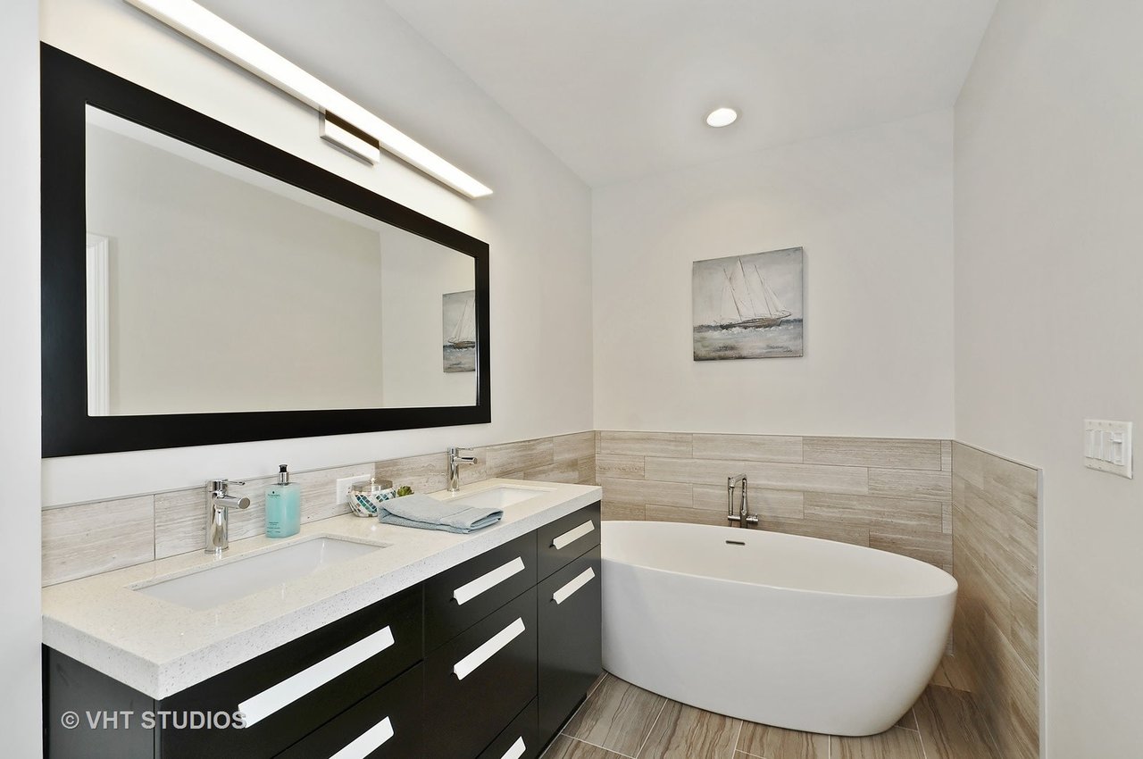816 W Hubbard St (No. 5)
