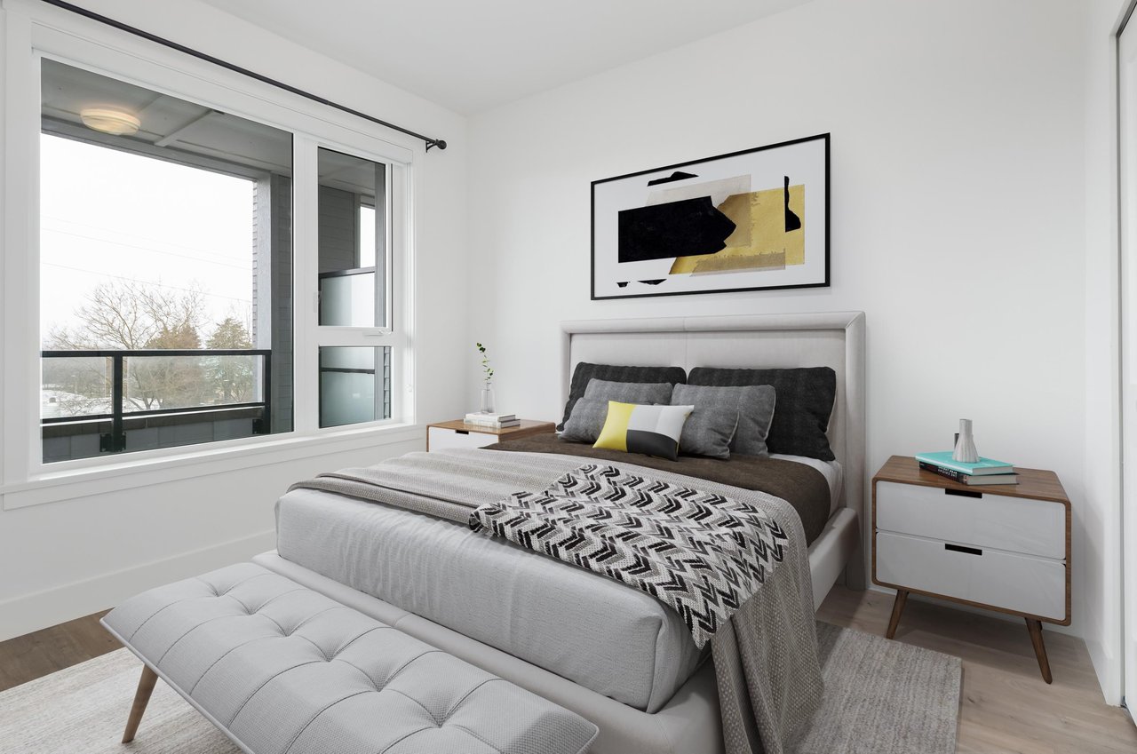 402-4477 Hastings St