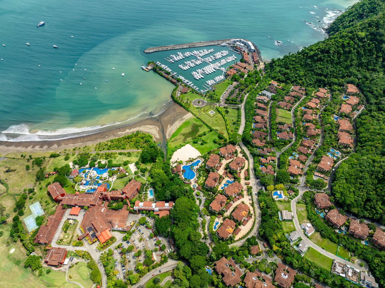 Luxury Vacation Rental Company for Sale | Includes Real Estate in Costa Rica. Significant Annual ROI Investment Opportunity. Passive Income. Splendid Cashflow.