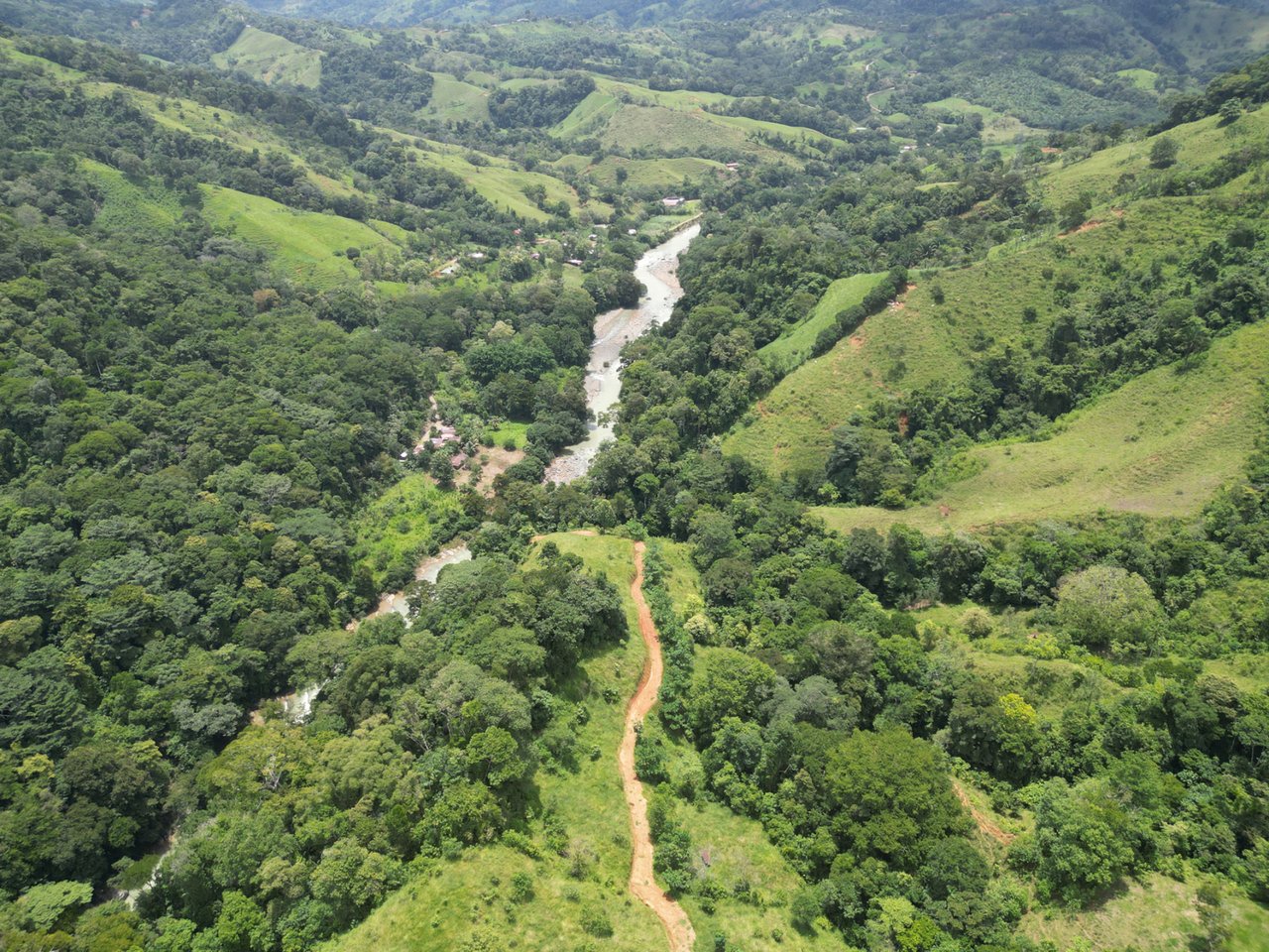 Ocean View Riverfront Acreage, Dominical, Puntarenas