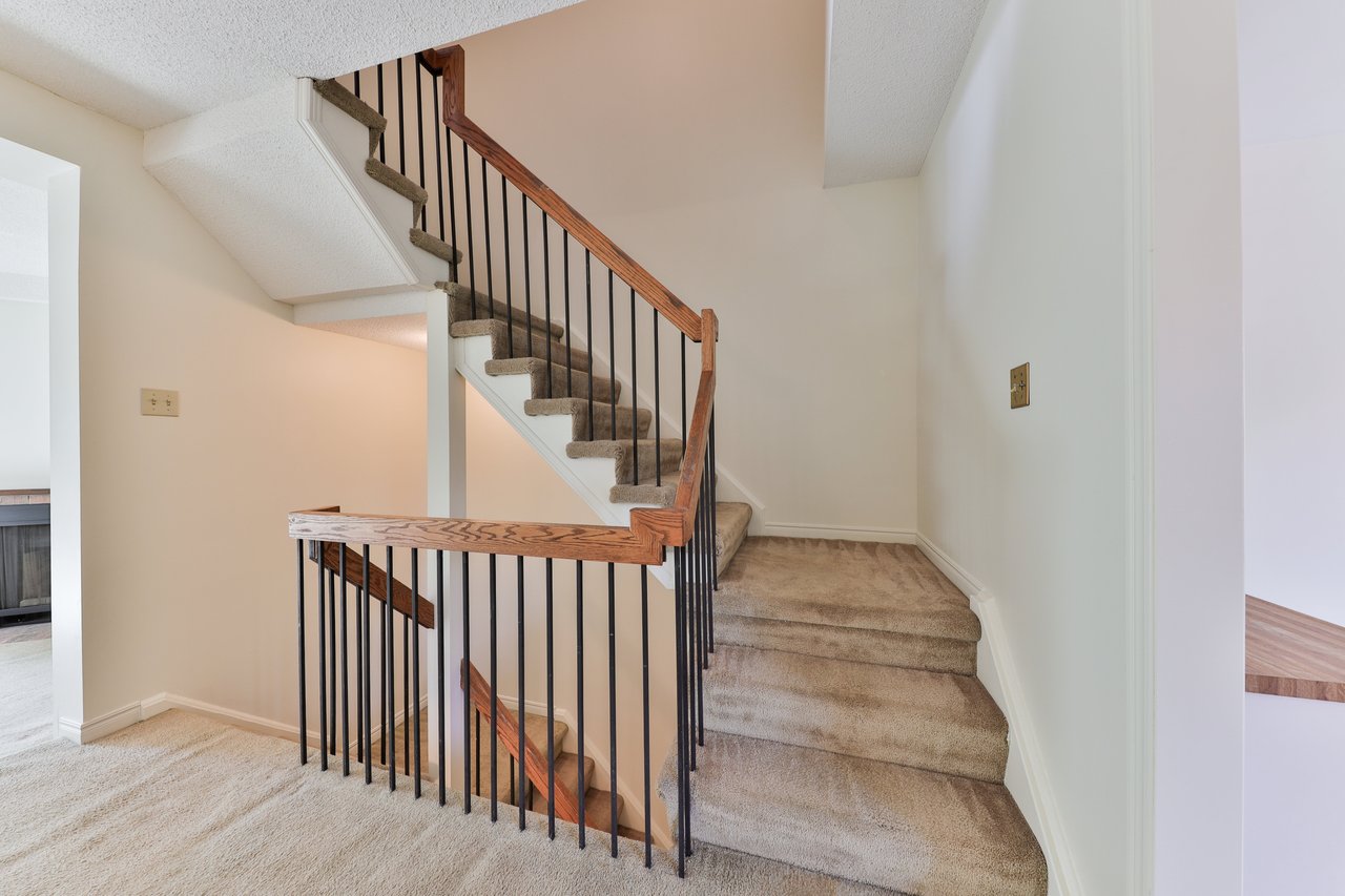1160 Walden Circle #11