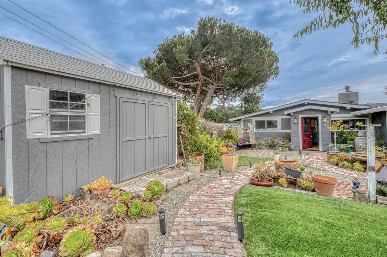 26085 Carmel Hills DR , CARMEL, CA 93923