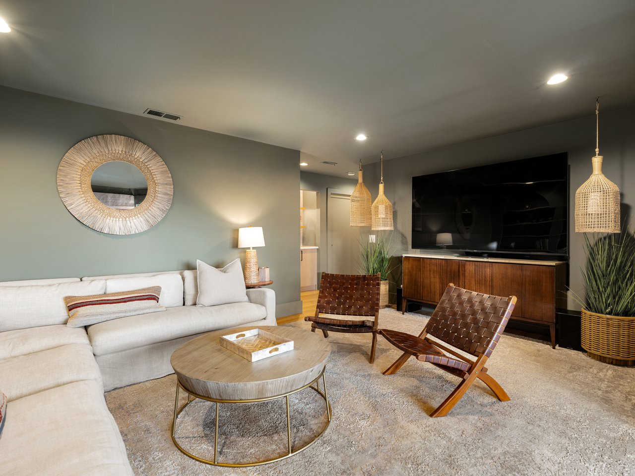 Expansive Bay Views