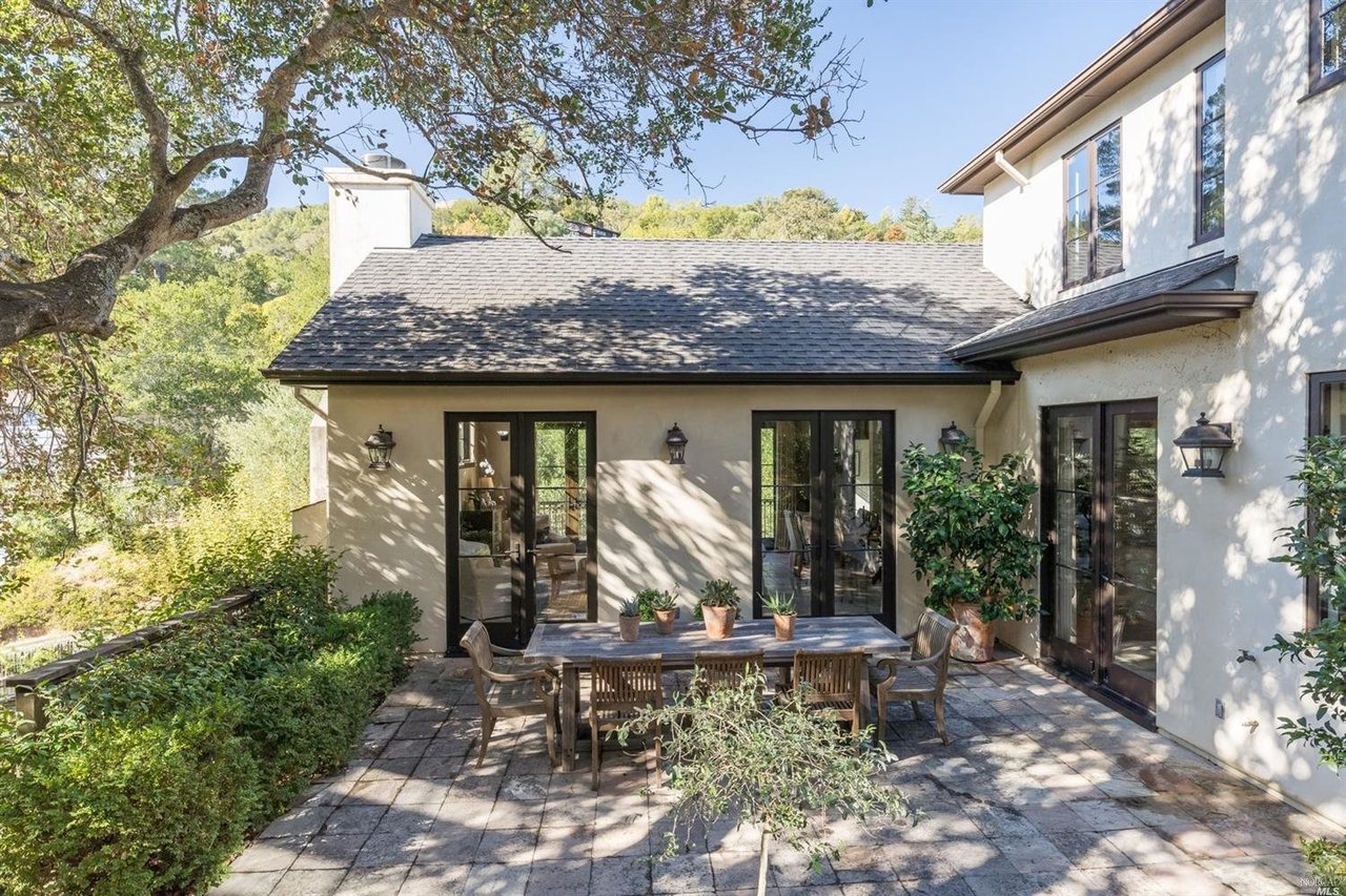 85 Austin Ave
