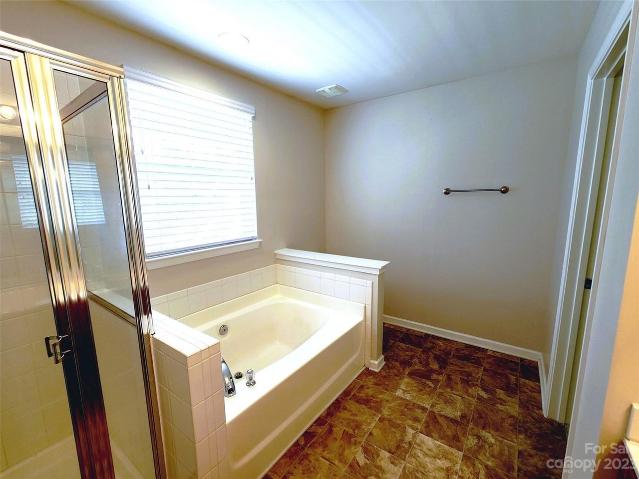 129 Beverly Chase Ln