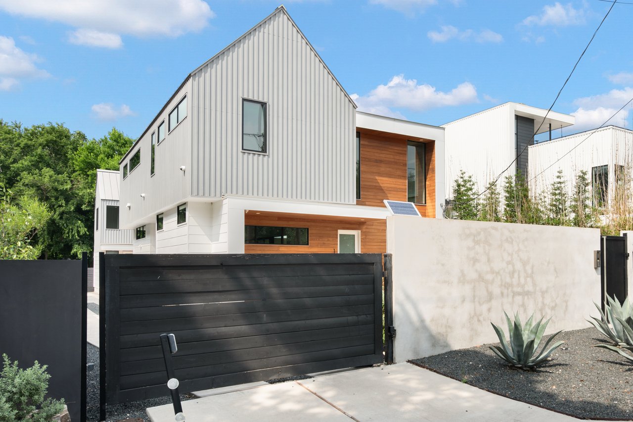 404 W Milton