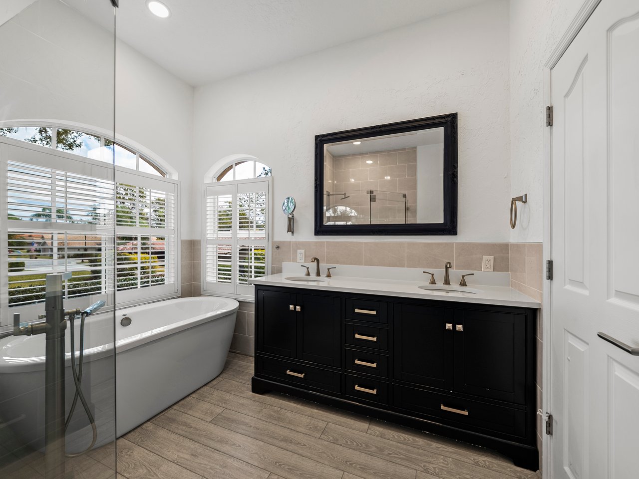12632 OAK HOLLOW CT