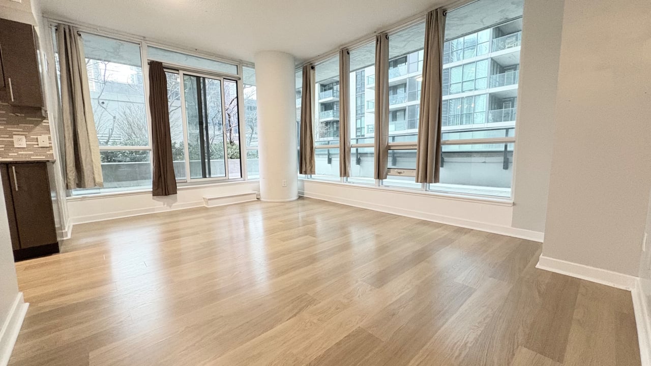 33 Bay Street Unit:504