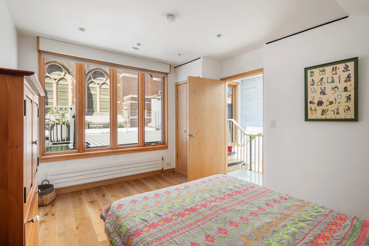 137 St Felix St
