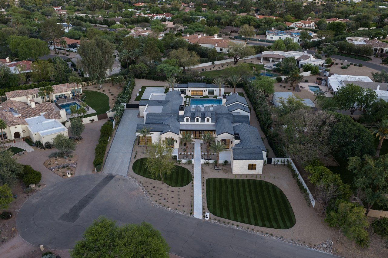 5717 E VIA LOS RANCHOS